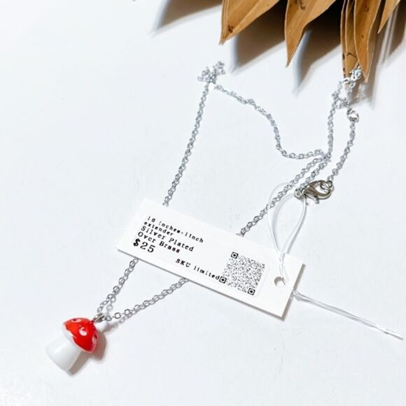 mushroom necklace - Picture 3 of 3